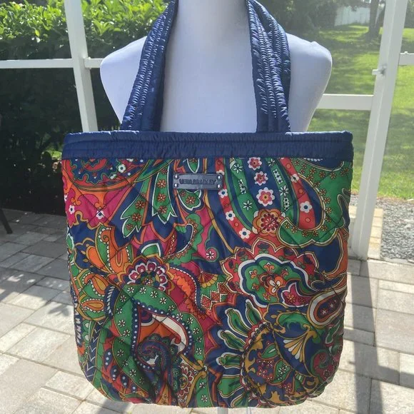 Vera Bradley Puffer Reversible  Tote in Venitian Paisley /Navy NWOT - Picture 3 of 6